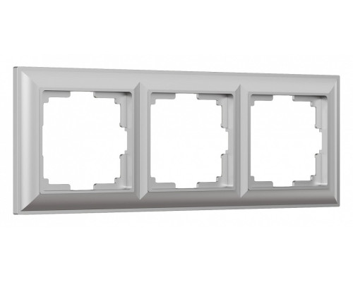 Рамка на 3 поста Werkel Fiore (серебряный) W0032206 Рамка на 3 поста Werkel Fiore (серебряный) W0032206