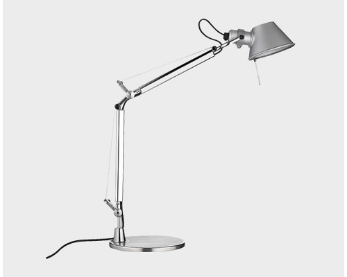Настольная лампа офисная Italline TL-06 TL-06 SILVER Настольная лампа офисная Italline TL-06 TL-06 SILVER