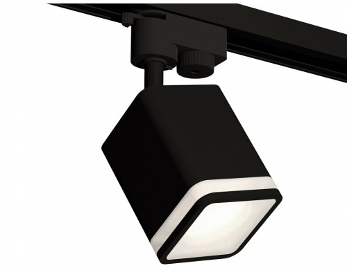 Светильник на штанге Ambrella Light XT XT7813021 Светильник на штанге Ambrella Light XT XT7813021